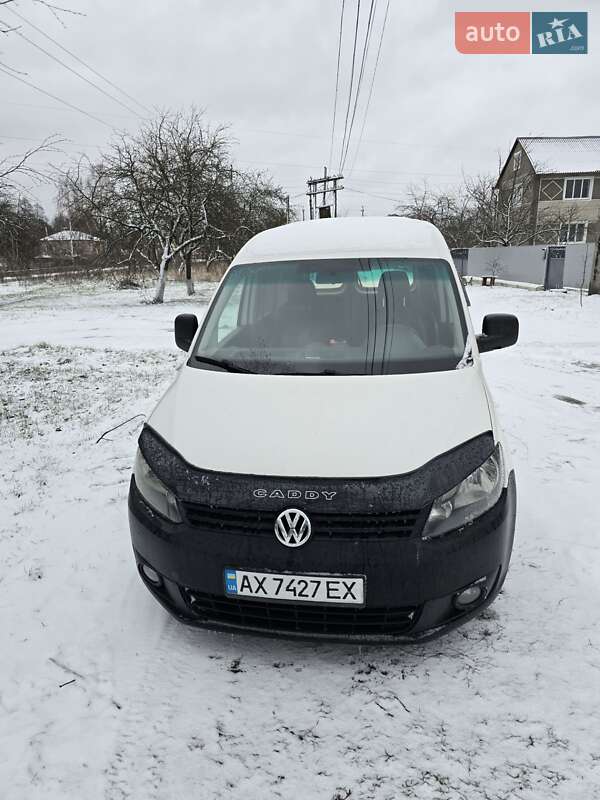 Вантажний фургон Volkswagen Caddy 2014 в Олевську