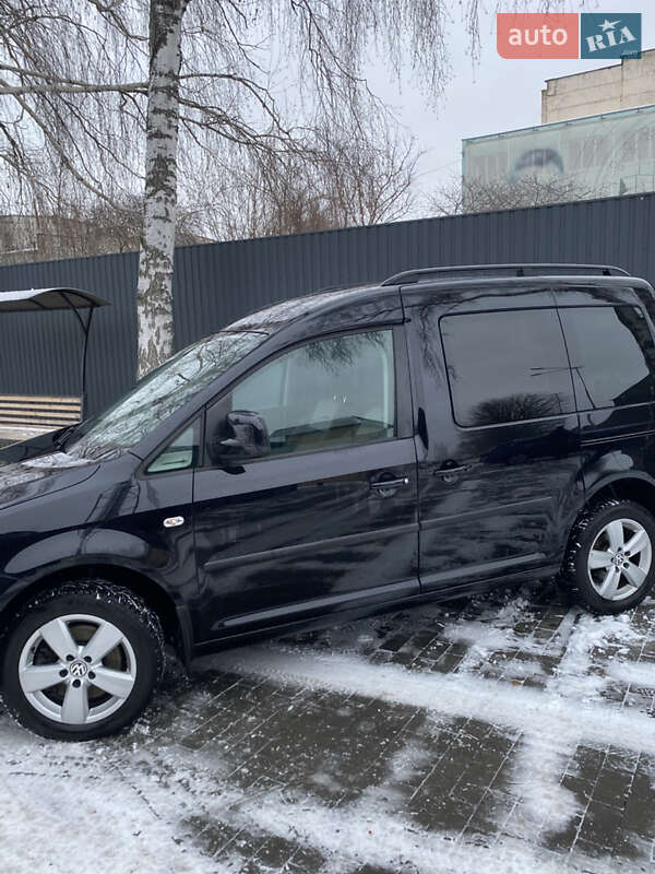 Минивэн Volkswagen Caddy 2013 в Полтаве