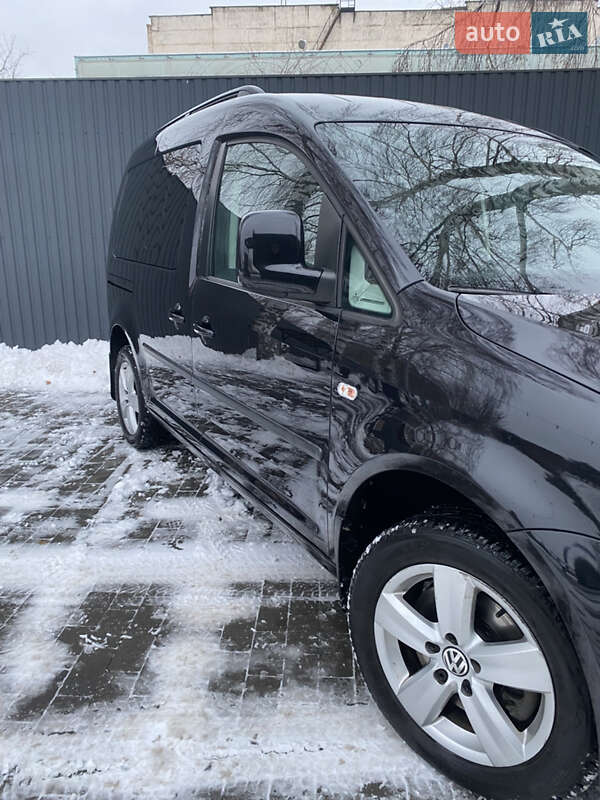 Минивэн Volkswagen Caddy 2013 в Полтаве