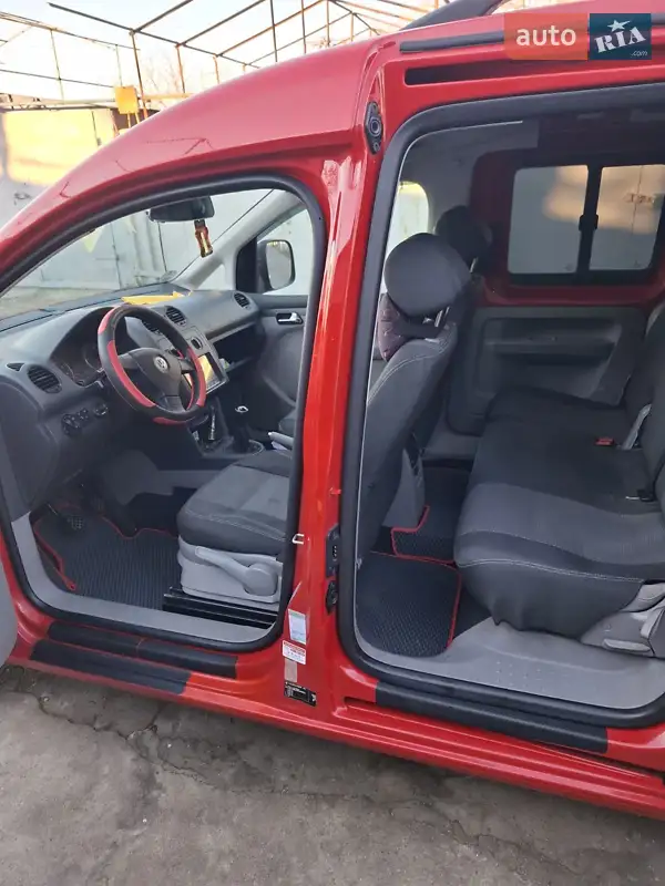 Мінівен Volkswagen Caddy 2008 в 