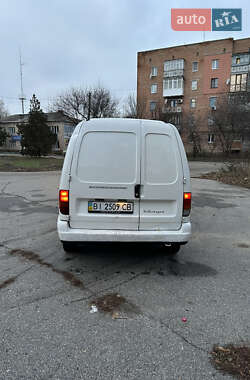 Грузовой фургон Volkswagen Caddy 2003 в Пирятине