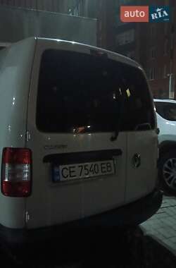 Вантажний фургон Volkswagen Caddy 2004 в Чернівцях