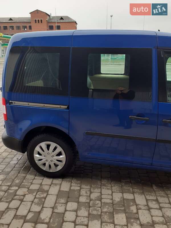 Минивэн Volkswagen Caddy 2006 в Борщеве