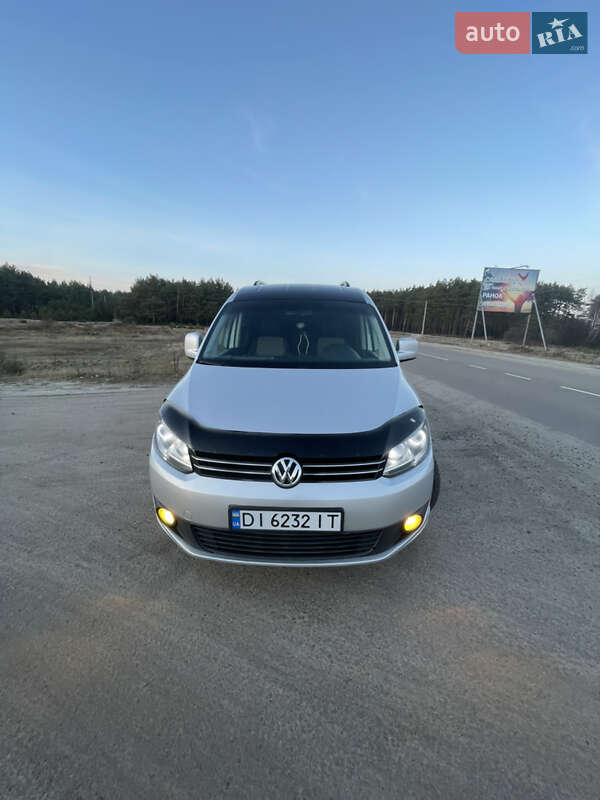 Минивэн Volkswagen Caddy 2012 в Сарнах