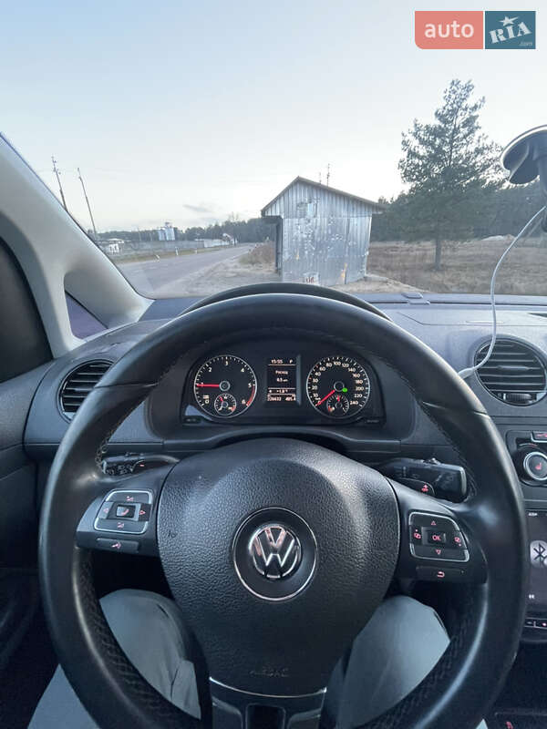 Минивэн Volkswagen Caddy 2012 в Сарнах