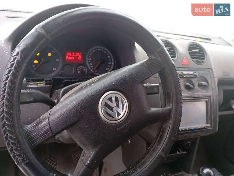 Минивэн Volkswagen Caddy 2004 в Середине-Буде