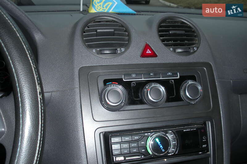Минивэн Volkswagen Caddy 2011 в Шепетовке