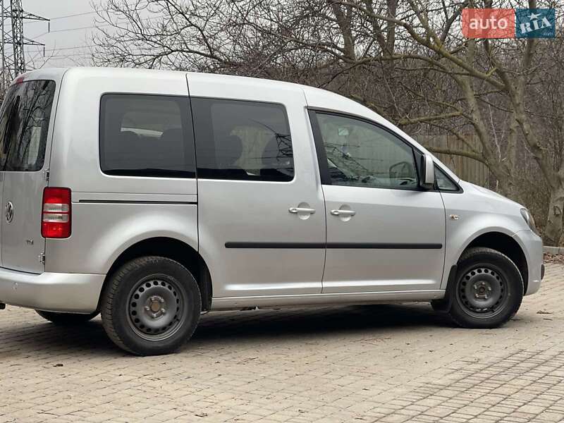 Минивэн Volkswagen Caddy 2012 в Дергачах