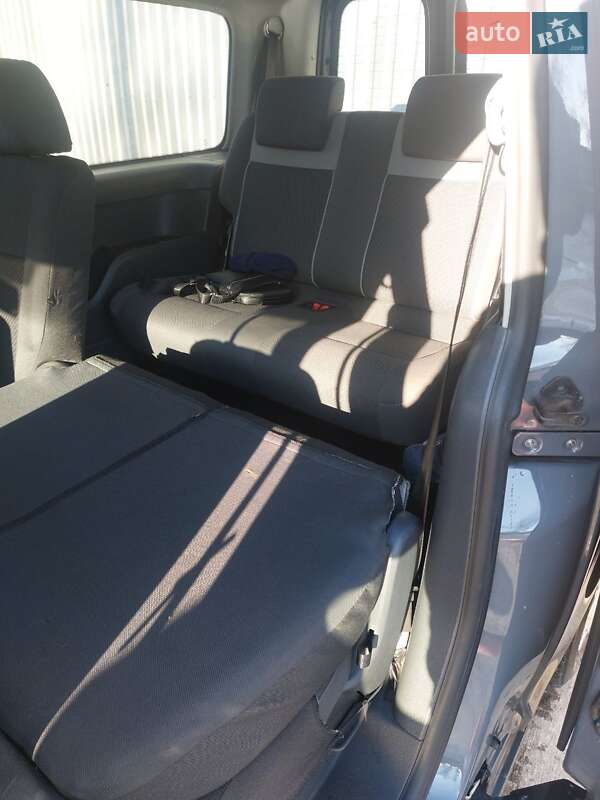 Минивэн Volkswagen Caddy 2011 в Киеве