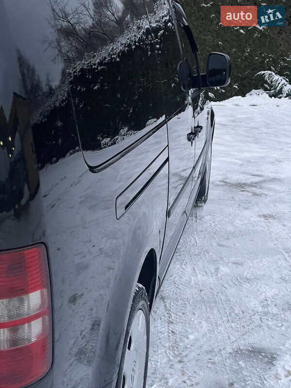 Минивэн Volkswagen Caddy 2015 в Самборе фото 17 Минивэн Volkswagen Caddy 2015 в Самборе