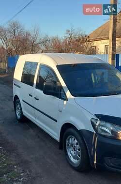 Вантажний фургон Volkswagen Caddy 2011 в Смілі