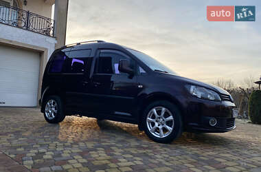 Мінівен Volkswagen Caddy 2013 в Чернівцях