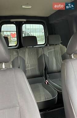 Грузопассажирский фургон Volkswagen Caddy 2013 в Львове