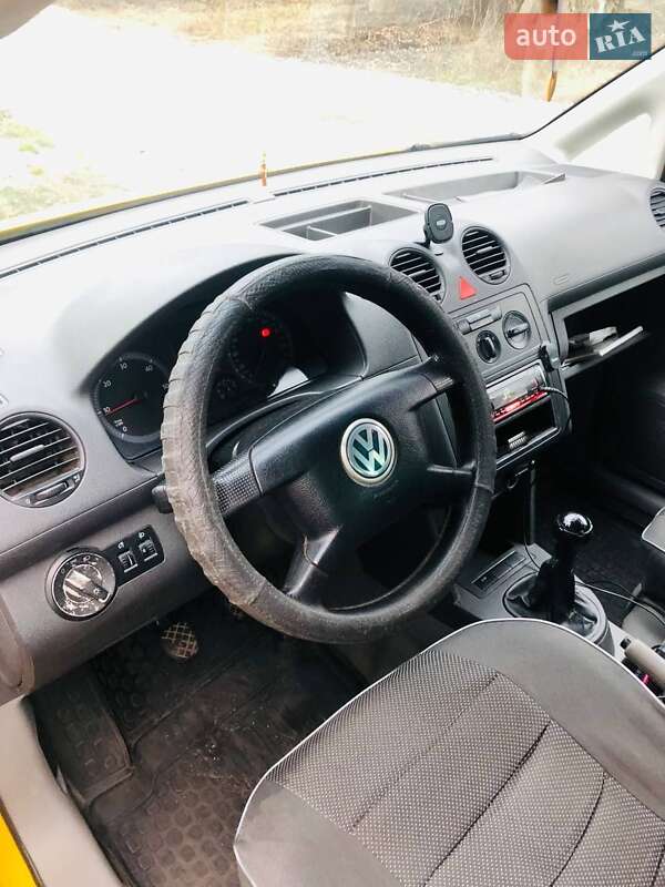 Минивэн Volkswagen Caddy 2005 в Кременчуге