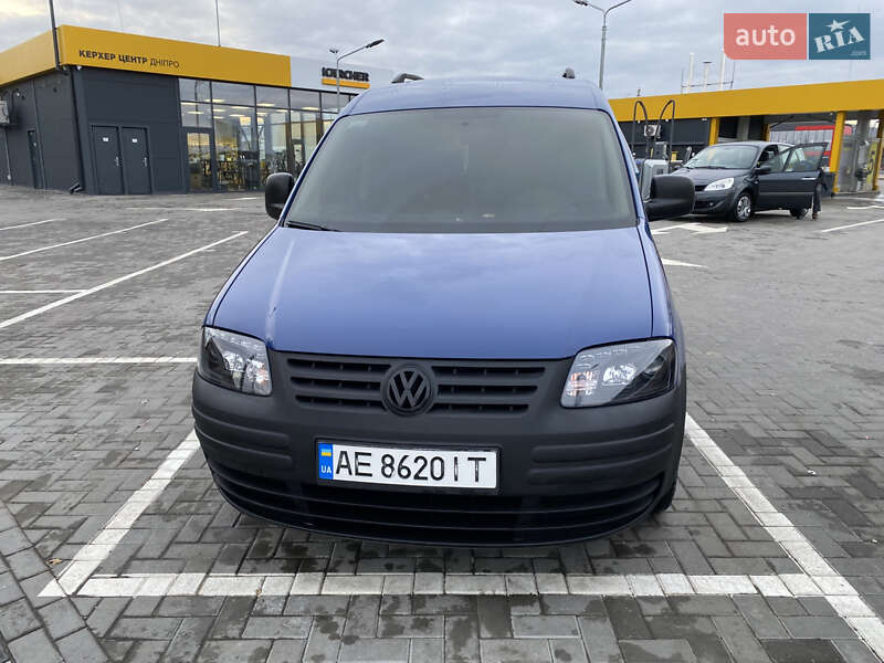 Вантажний фургон Volkswagen Caddy 2006 в Дніпрі