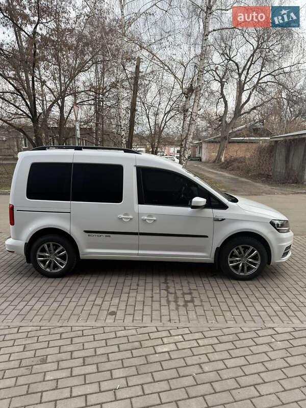 Мінівен Volkswagen Caddy 2016 в Слов'янську