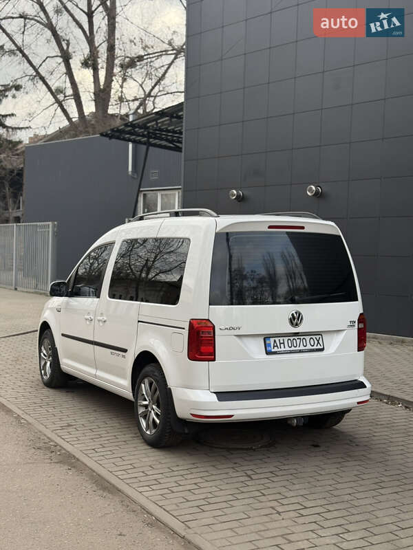 Мінівен Volkswagen Caddy 2016 в Слов'янську