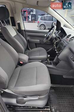 Минивэн Volkswagen Caddy 2014 в Киеве