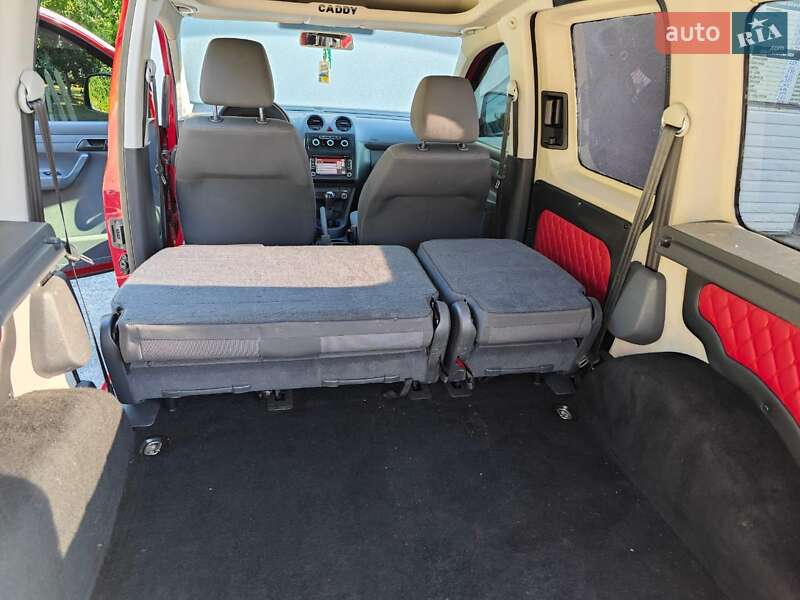 Мінівен Volkswagen Caddy 2014 в Запоріжжі