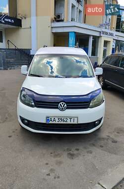 Универсал Volkswagen Caddy 2013 в 