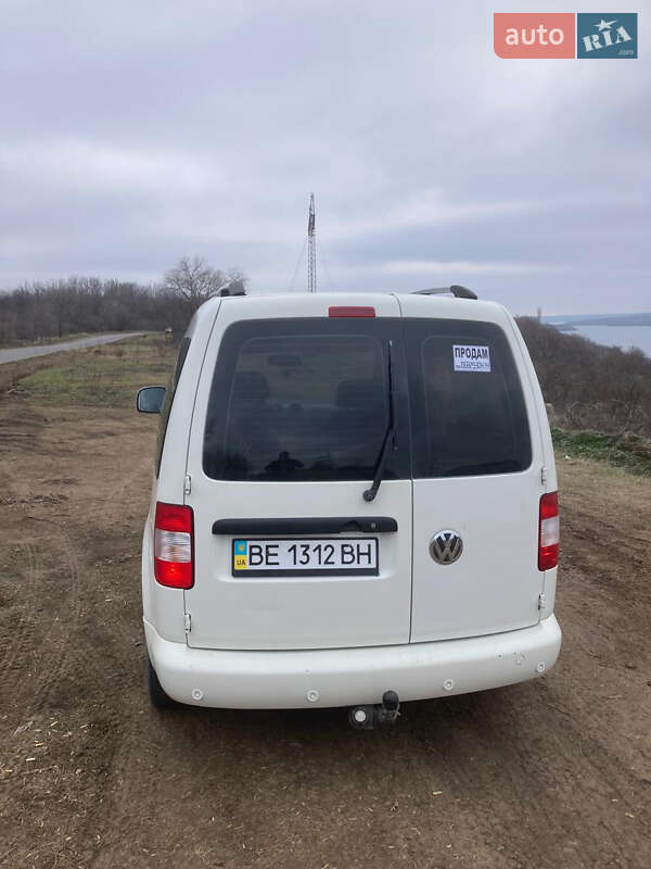 Минивэн Volkswagen Caddy 2010 в Южноукраинске
