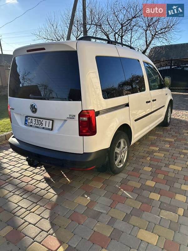 Мінівен Volkswagen Caddy 2015 в Умані