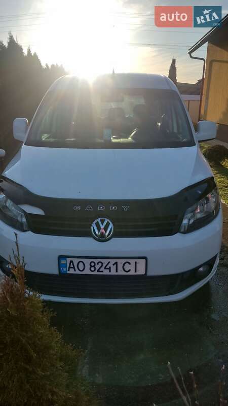 Мінівен Volkswagen Caddy 2011 в Хусті