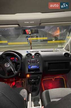 Минивэн Volkswagen Caddy 2005 в 