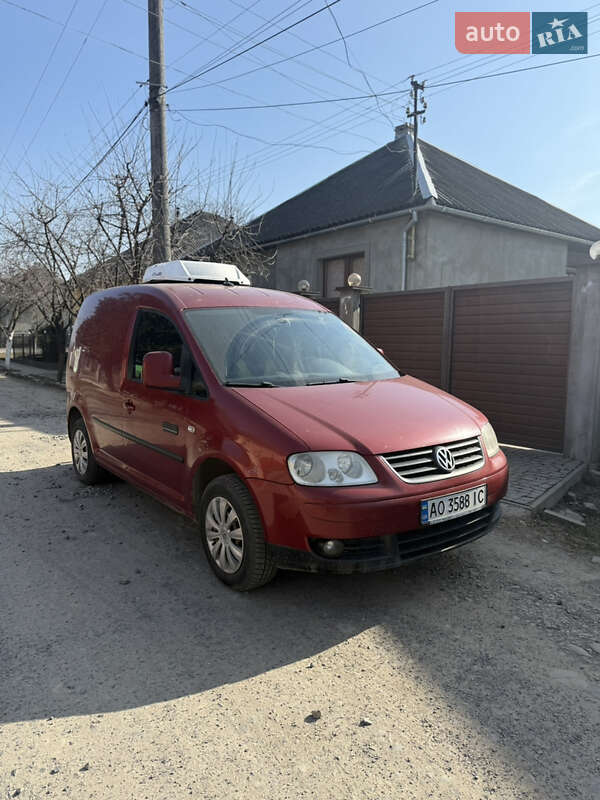 Рефрижератор Volkswagen Caddy 2009 в Сваляві