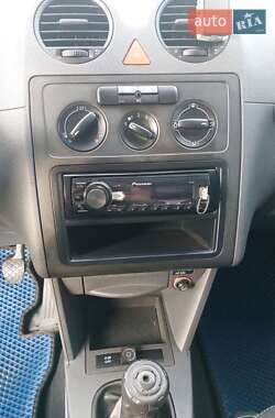 Минивэн Volkswagen Caddy 2010 в 