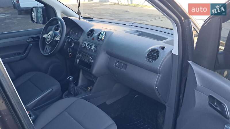 Минивэн Volkswagen Caddy 2012 в Великодолинском