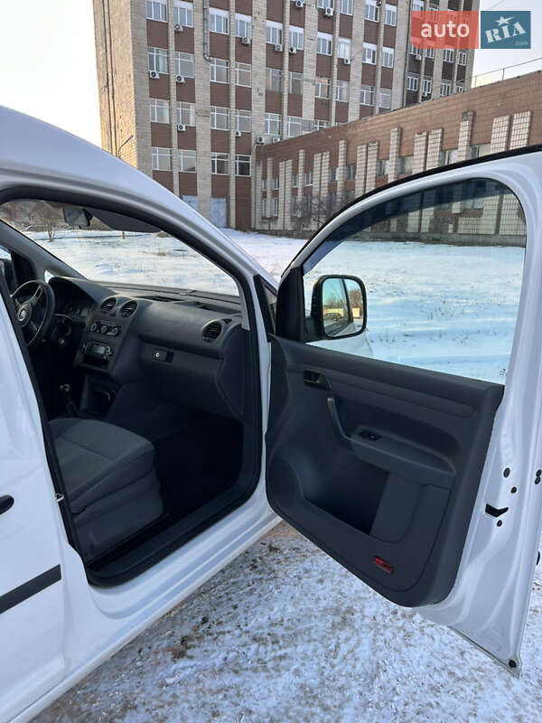 Минивэн Volkswagen Caddy 2011 в Киеве