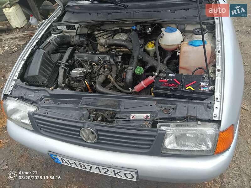 Грузовой фургон Volkswagen Caddy 1999 в Першотравенске