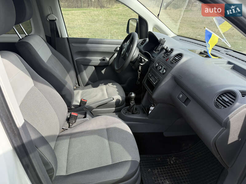 Мінівен Volkswagen Caddy 2011 в Кривому Розі