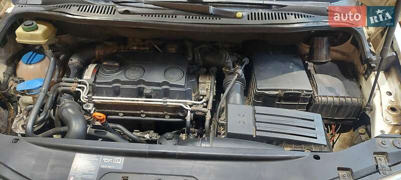 Минивэн Volkswagen Caddy 2008 в Городище