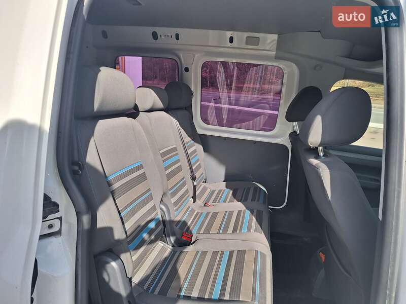 Мінівен Volkswagen Caddy 2012 в Києві