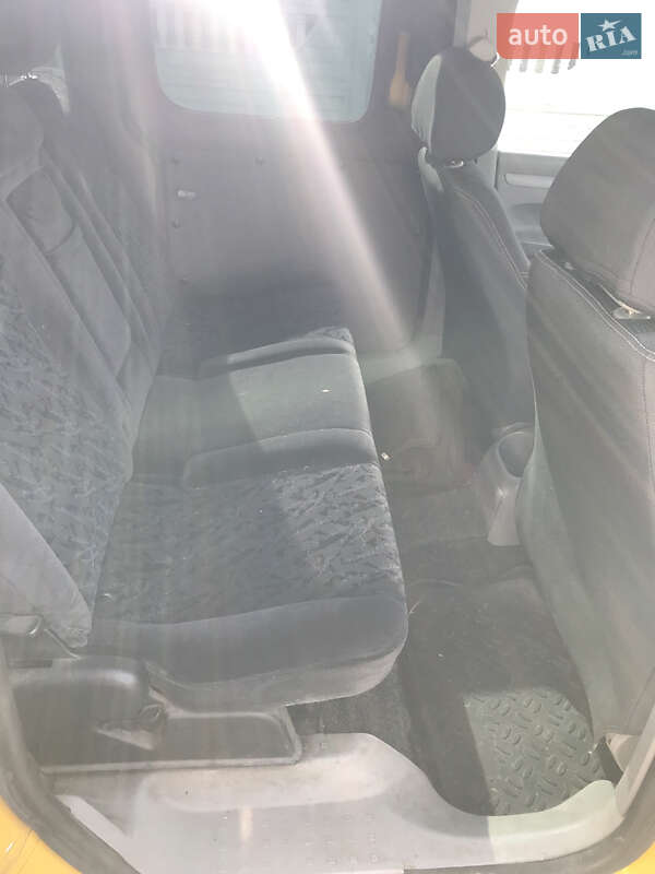 Минивэн Volkswagen Caddy 2005 в Чернигове