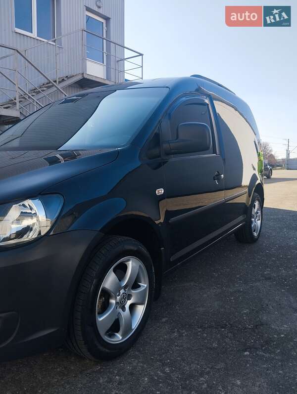 Грузовой фургон Volkswagen Caddy 2014 в Василькове