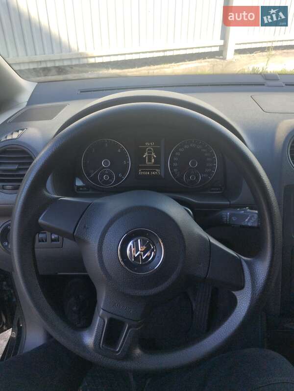Грузовой фургон Volkswagen Caddy 2014 в Василькове