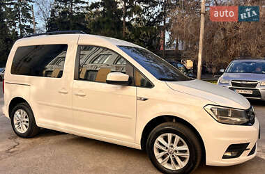 Минивэн Volkswagen Caddy 2016 в 