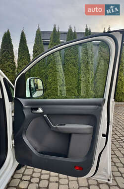 Мінівен Volkswagen Caddy 2015 в 