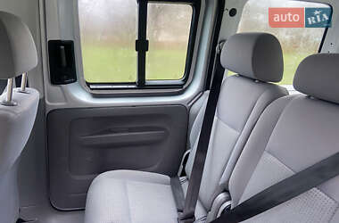 Минивэн Volkswagen Caddy 2009 в 