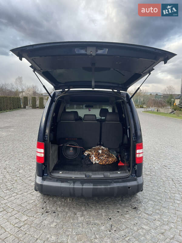 Минивэн Volkswagen Caddy 2012 в Львове