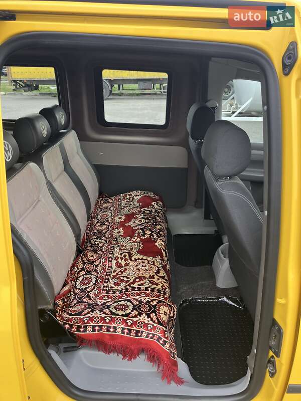 Минивэн Volkswagen Caddy 2006 в Виннице