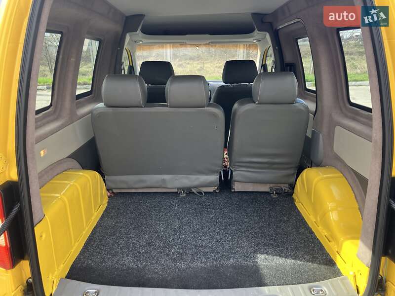Минивэн Volkswagen Caddy 2006 в Виннице