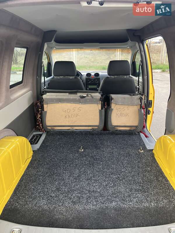 Минивэн Volkswagen Caddy 2006 в Виннице