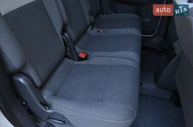 Минивэн Volkswagen Caddy 2013 в 