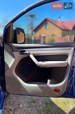 Минивэн Volkswagen Caddy 2010 в 