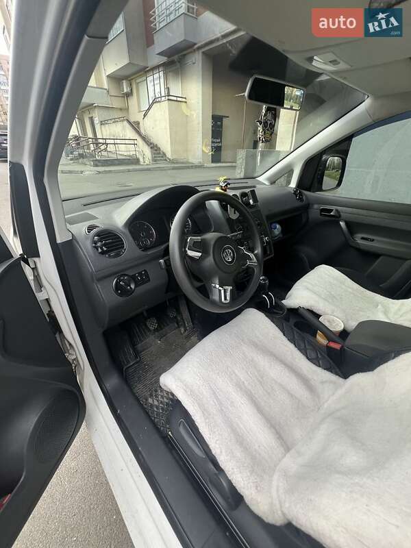 Минивэн Volkswagen Caddy 2012 в Львове