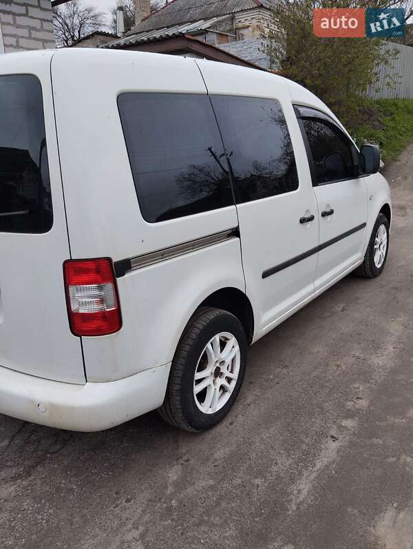 Минивэн Volkswagen Caddy 2007 в Кременчуге